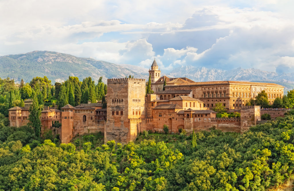 Pueblo Medieval en medio de un Parque Nacional