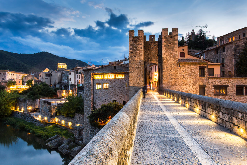 besalu España