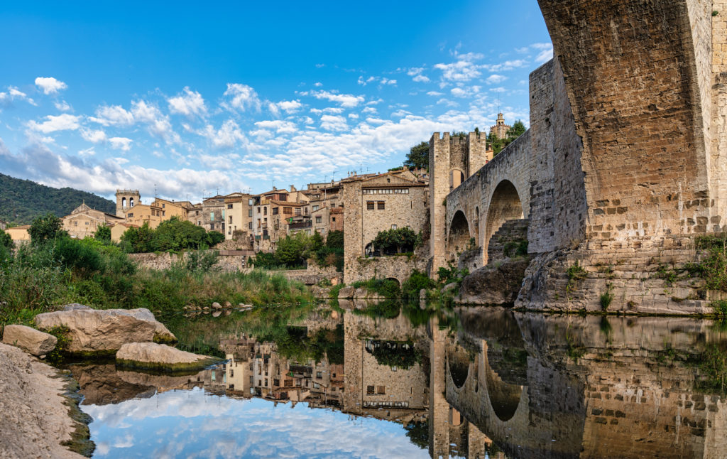 Besalú poblado en España